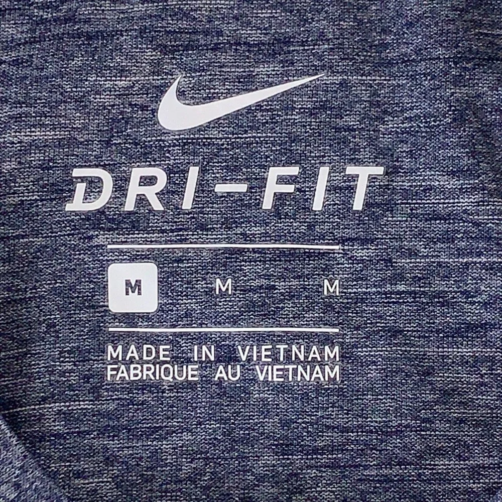 Nike Swim Dri Fit Men's Size medium‎ Blue Short Sleeve UPF 40+ Crew Neck Tee